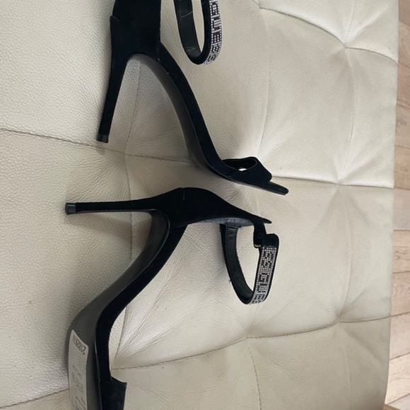 Guess heels - Picture 3 of 4